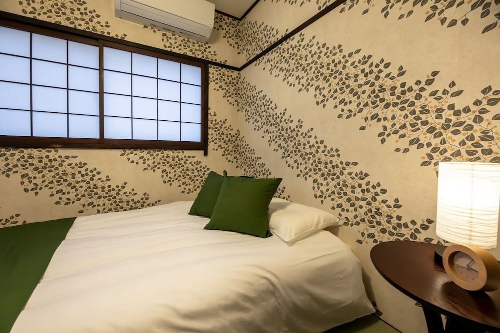 R-Guest Residence