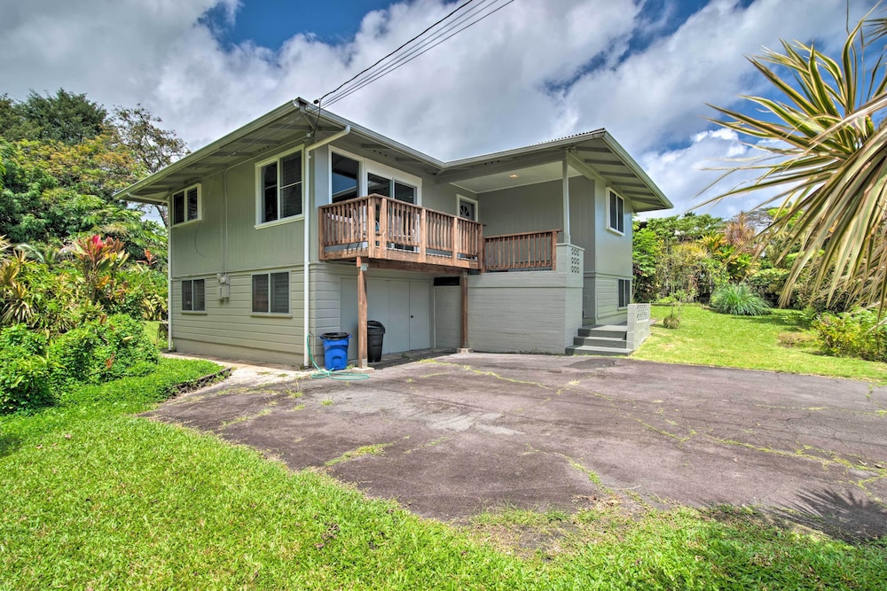 Hilo Apartment: Ocean Views on the Hamakua Coast!