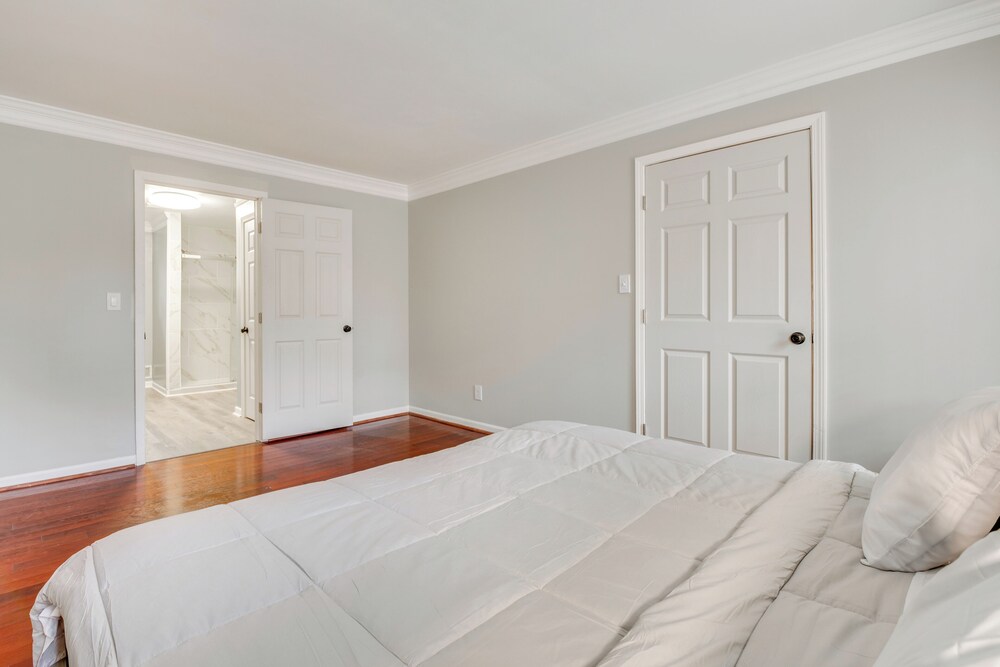 Spacious Home w/ Deck in Marietta!