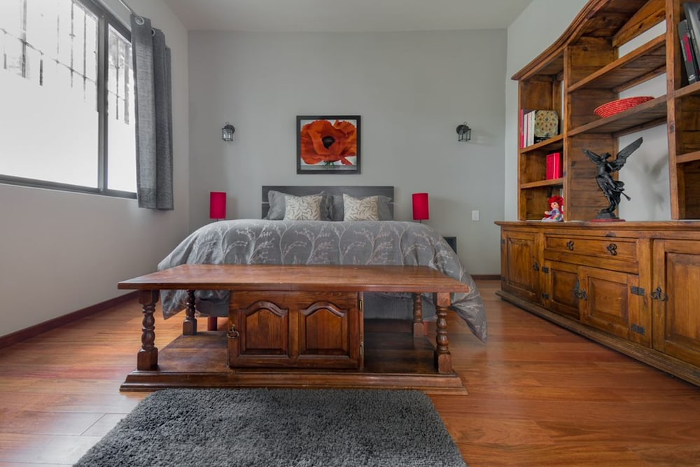 JUUB La Roma, Newly Renovated, Elegant Studio photo 5