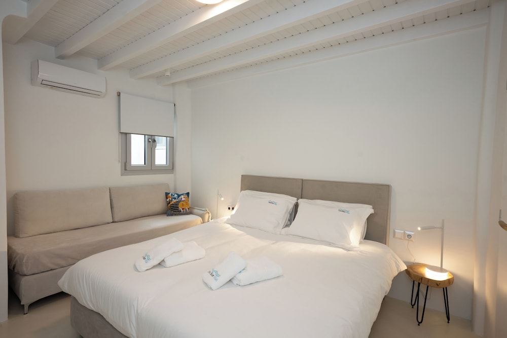 CAVO BLUE VILLAS