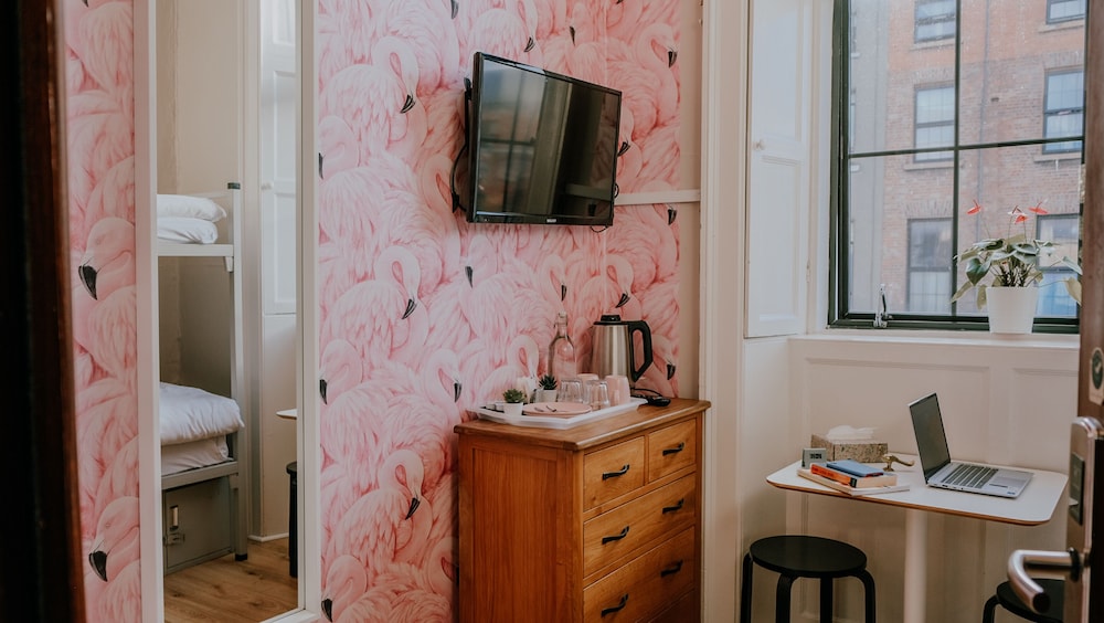Gardiner House Hostel