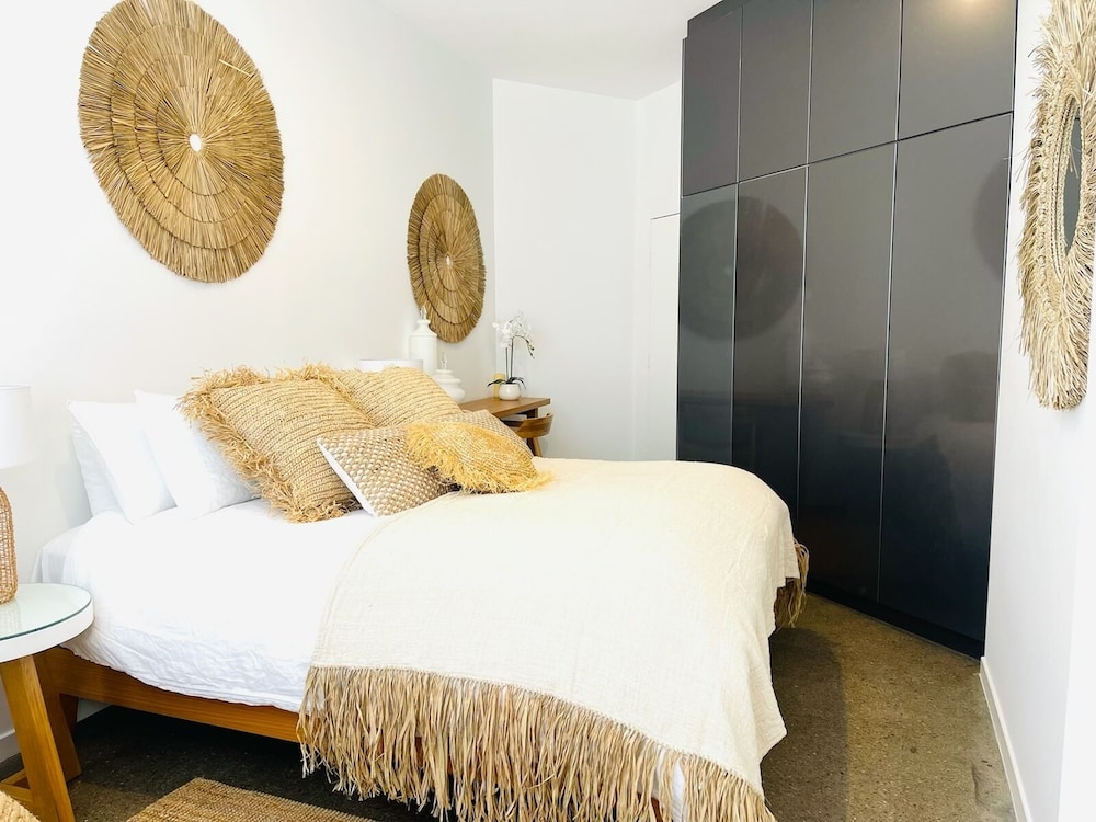 Kozyguru | Botany | 3 Bedroom Designer Holiday Apt