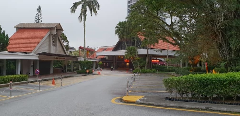 Hotel ETM Awana Homestay - Image 1