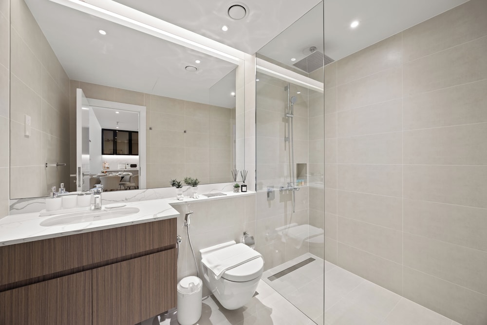 Portside Bliss La Mer 1 BR with Sea View