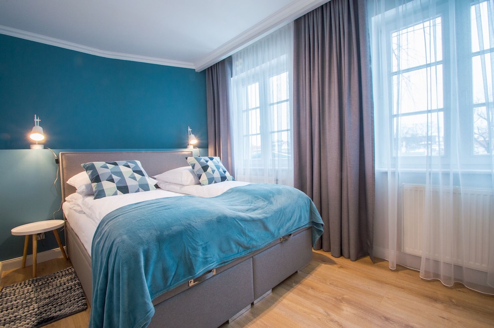 Grand Apartments