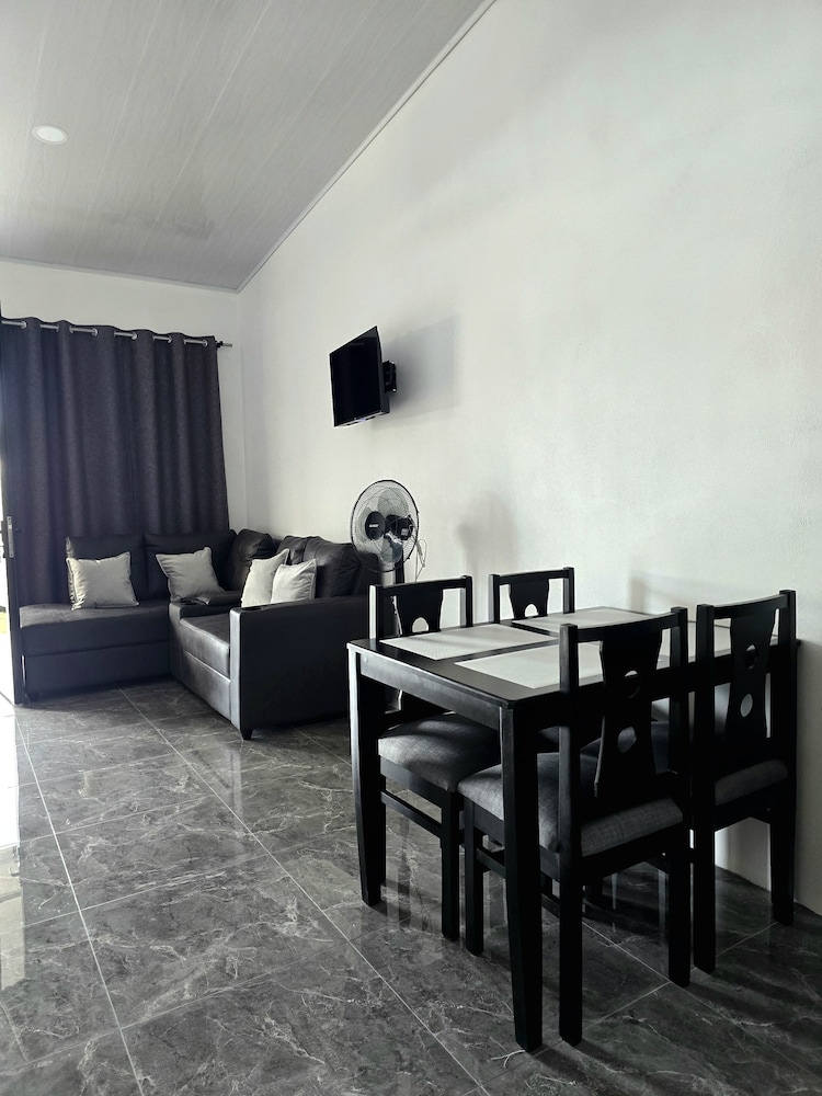 Hostel Cattleya
