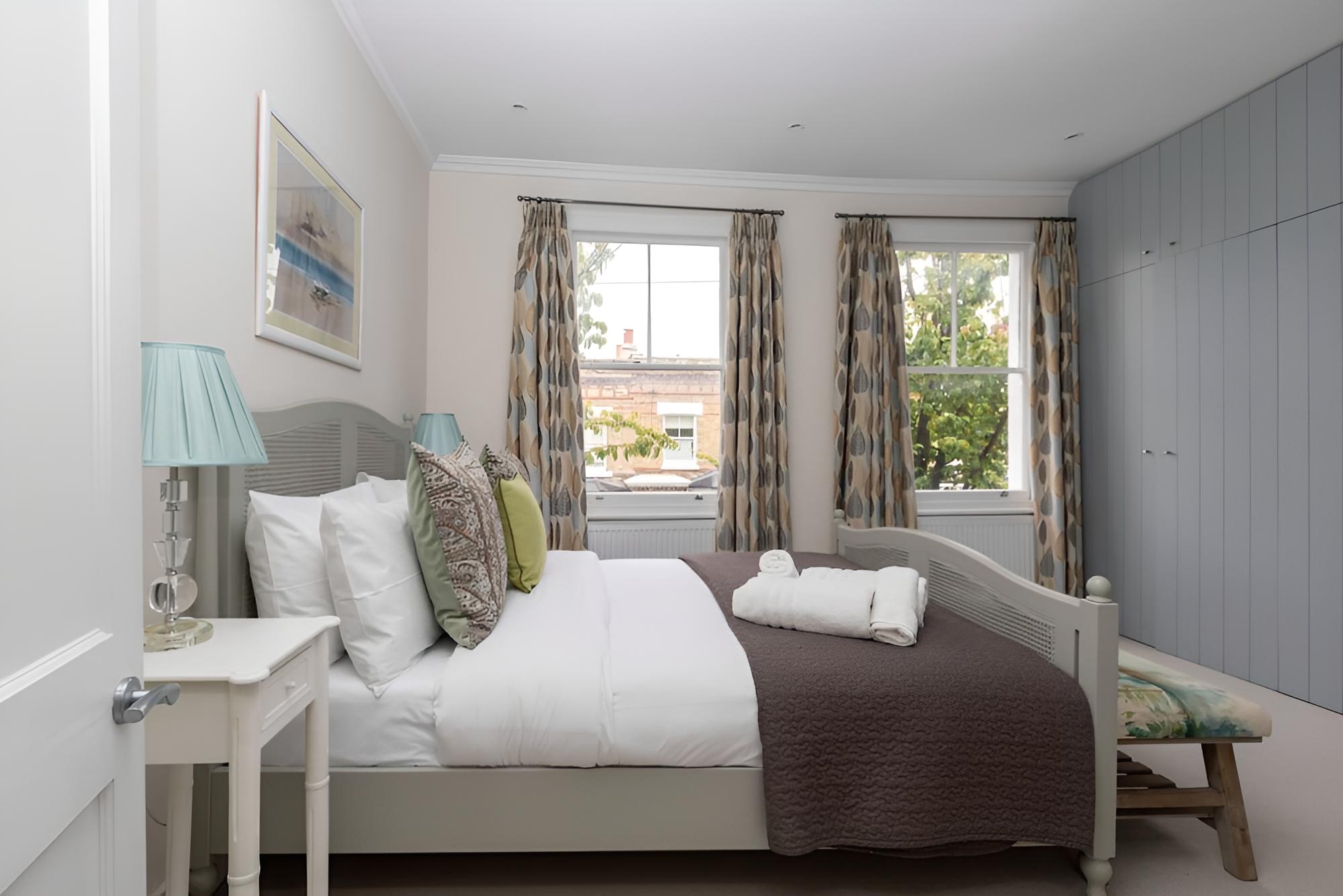 Vibrant 1BD Home With Outdoor Patio - Hammersmith!