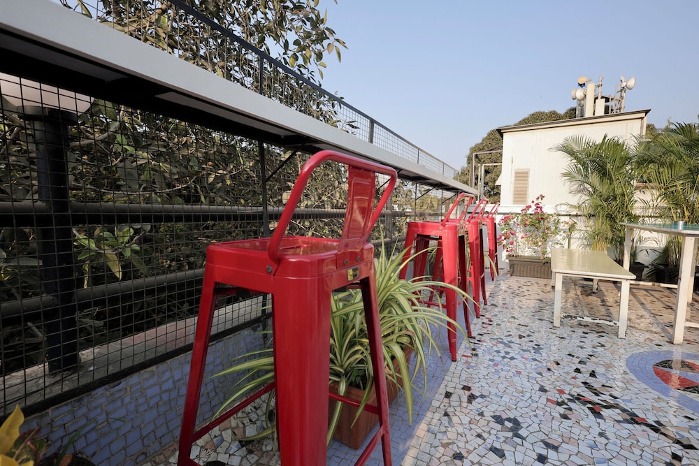 Locomo Hostel Mini - 9 mins from airport