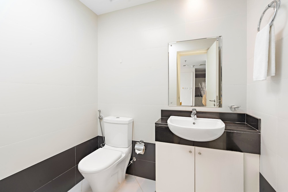 Silkhaus Modern Pad With Pool Gym Near Reem Park