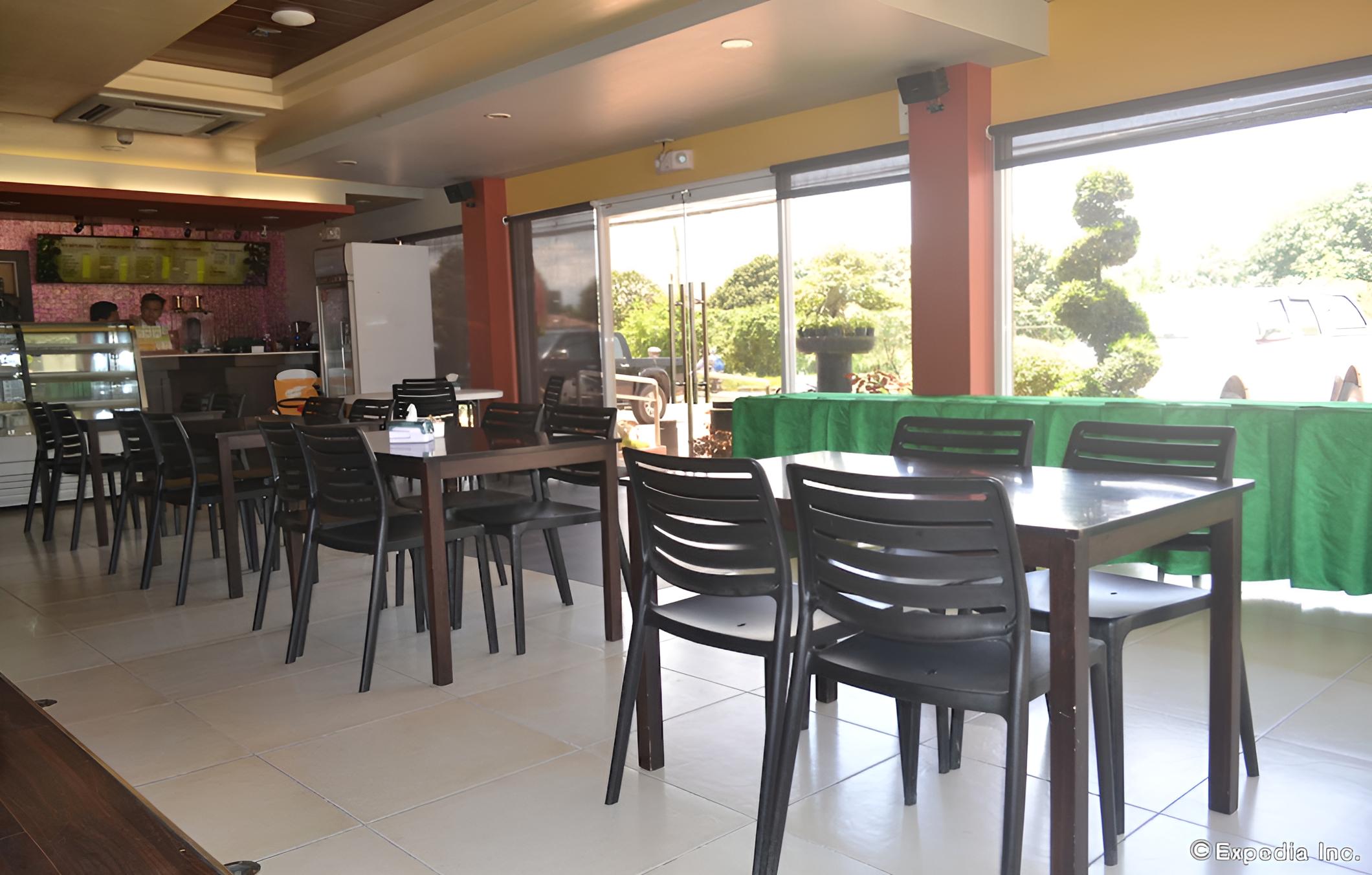 Roadhaus Hotel - The Manny Pacquiao Hotel