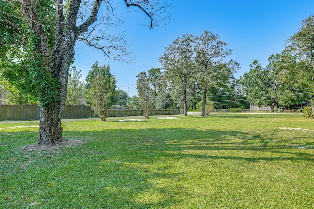 'crosby Huffman Hideaway' Serene Escape w/ Yard