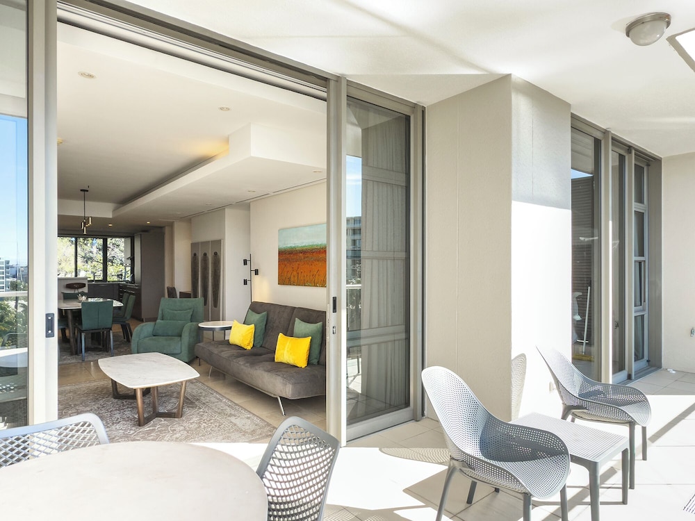 The Marina V&A Waterfront by Smart City Stays