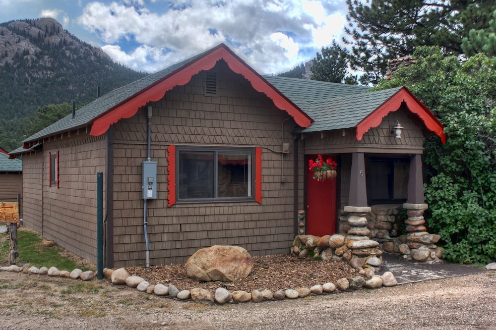 Tiny Town Cabins - Property Image 6