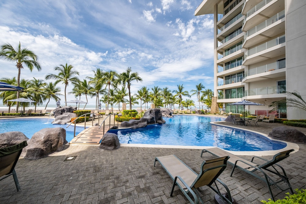 Best in Jaco Diamante del Sol Condos