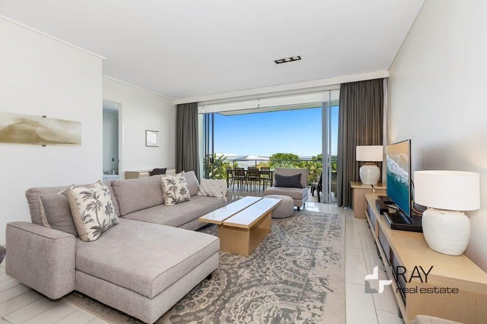 Luxury Apartments on Bells Boulevard