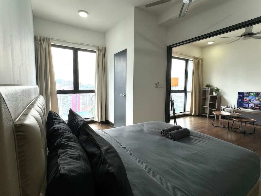 Staycation V Residence - Sunway Velocity