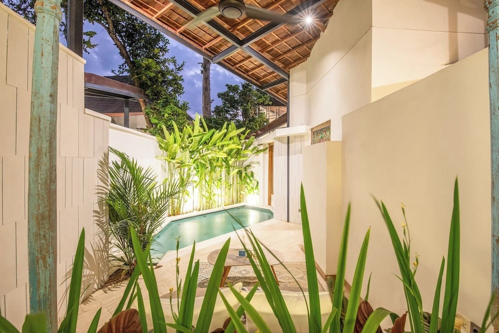 Opulent 1-br Villa Just 800m From Canggu Beach