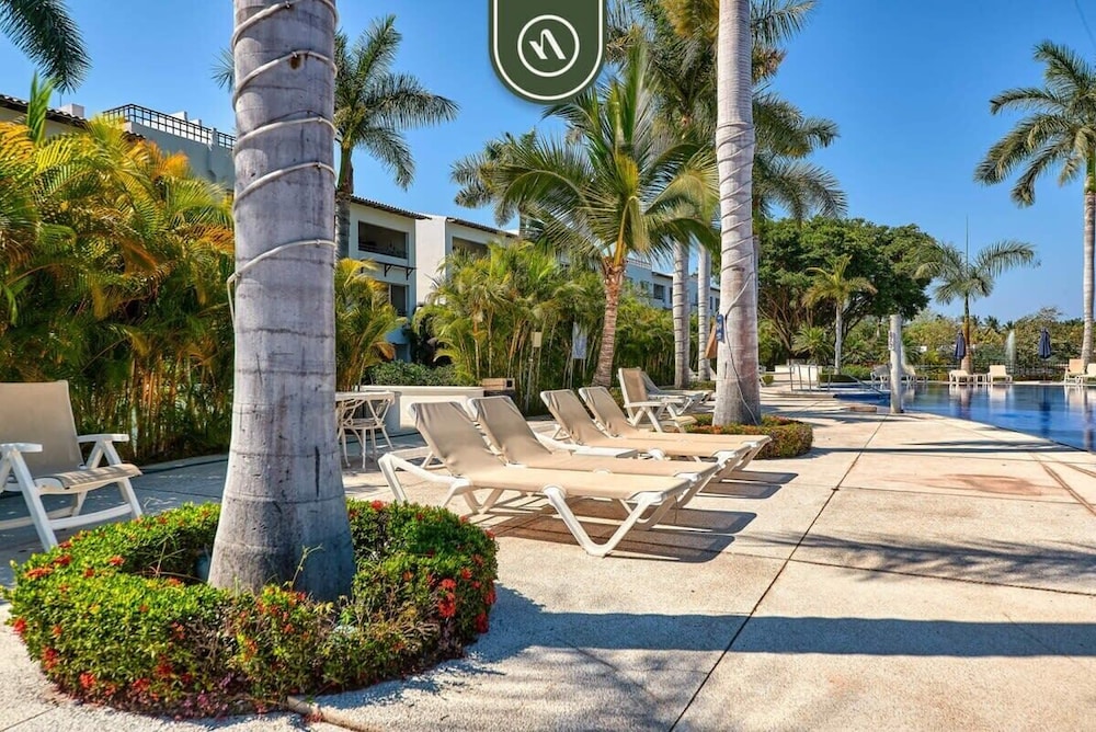 Amazing 2BR Condo in Nuevo Vallarta - Pool - King