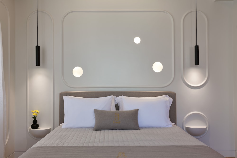 Dwell - Elegant City Stay