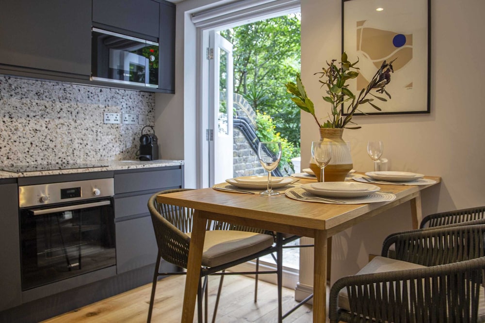 Coleherne Road Residence IV