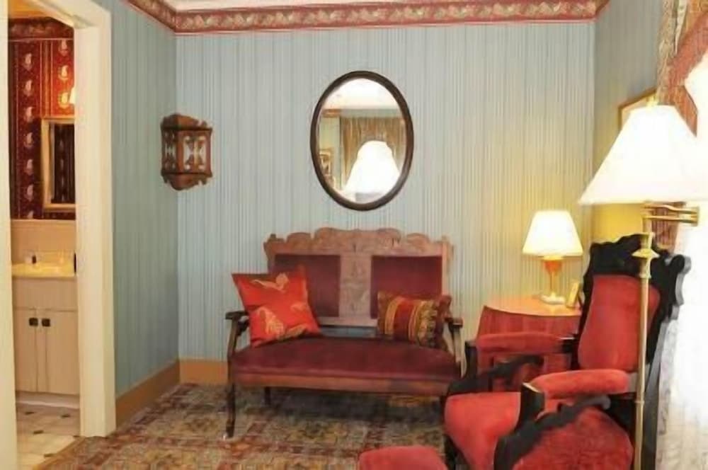Atlantic Hotel