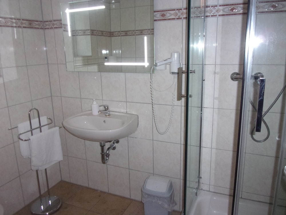 Saarbruecken Vacations - Boutique-Hotel Fahrhaus Saarbrucken - Property Image 38