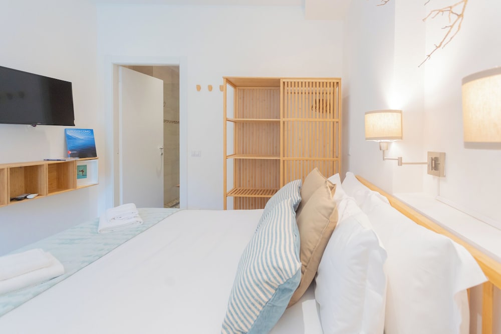 Enchanted Como Lake - Tremezzo Apartments by Rent all Como