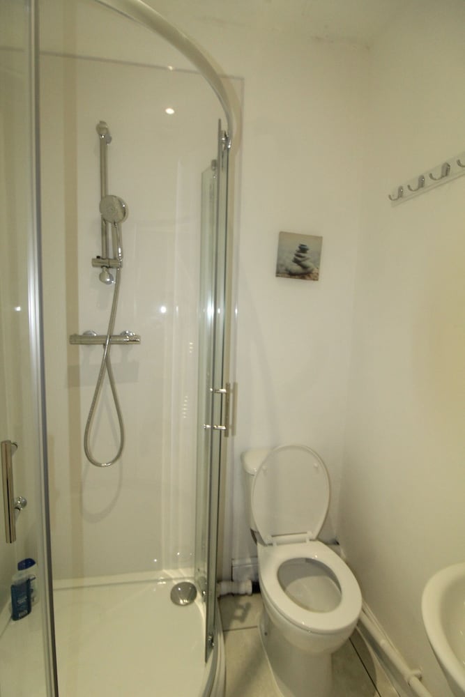 Rotherham Vacations - High Street House - Property Image 10