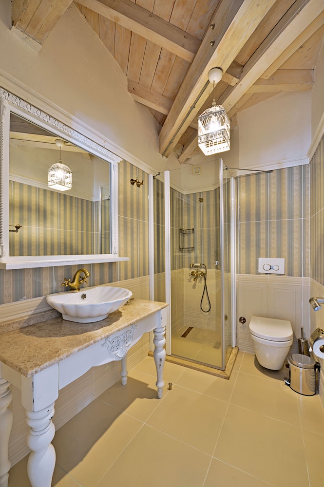 Bay C Otel - Image 58