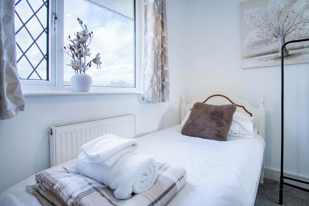 Tyle Teg - 3 Bedroom Holiday Home - Clydach