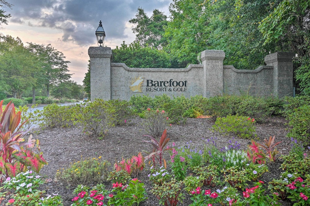 Resort Pool & Golf: Centrally Located NMB Retreat!