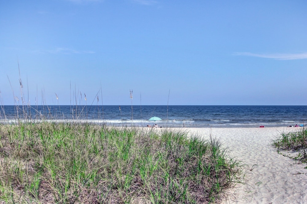 Surf And Racquet Club B149 2 Bedroom Condo