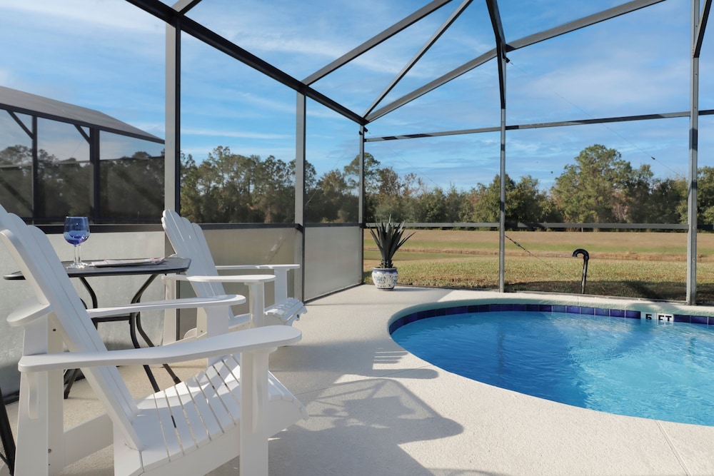 7 Bedrooms Perfect For Large Families Or Groups!