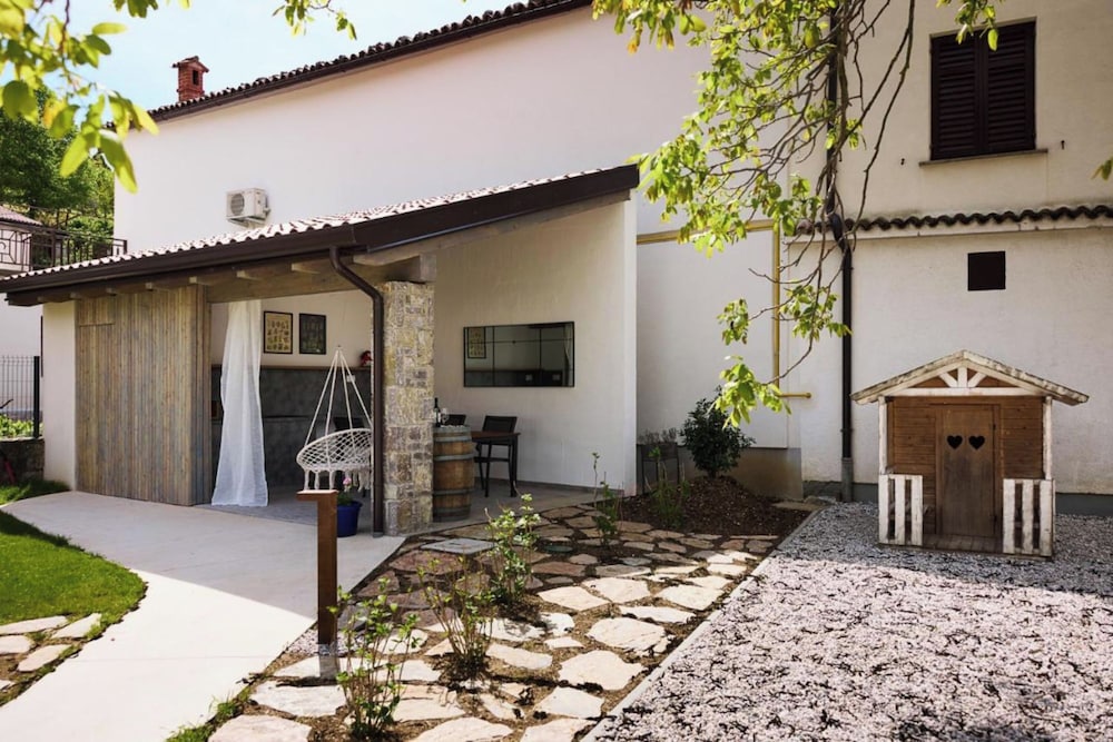 Vipava River Retreat