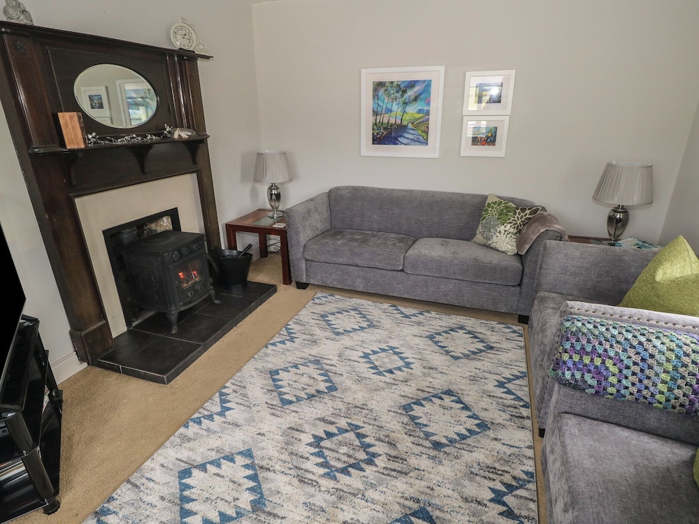 Kivvy Cottage