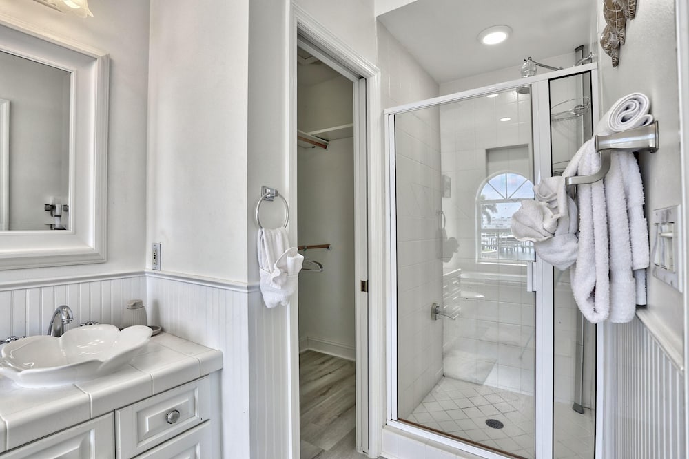 Villa At Bahia Shores-4br