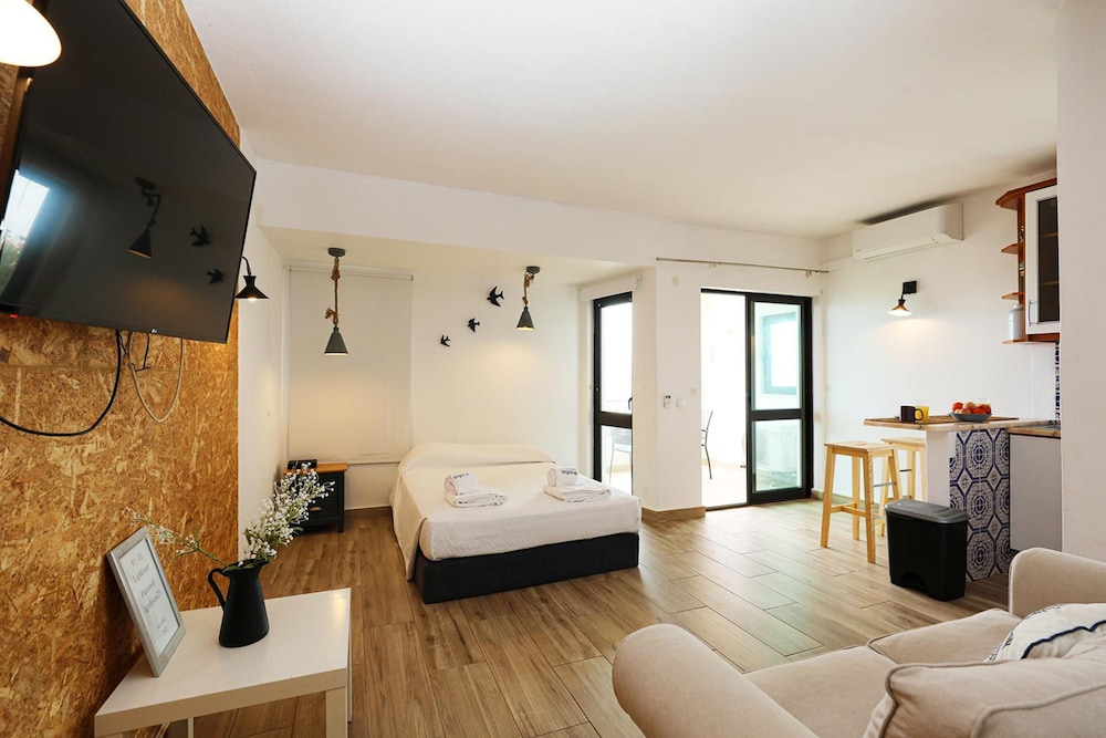 A57 - Lighthouse Apartment in Via Dona Ana Lagos