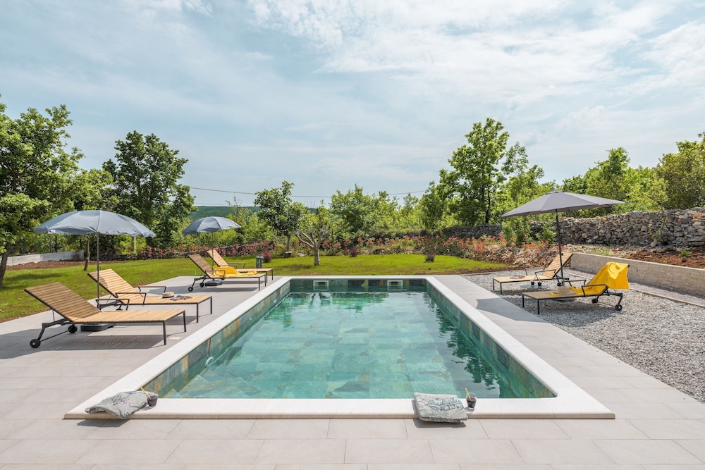 Villa Fortuna Nearby Labin - Crovillas