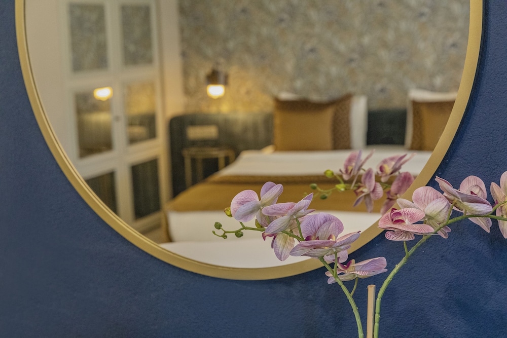 Ayramin Deluxe Hotel - Image 80