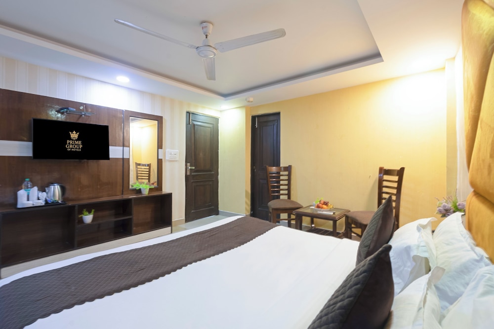 Hotel DSR Krone Delhi