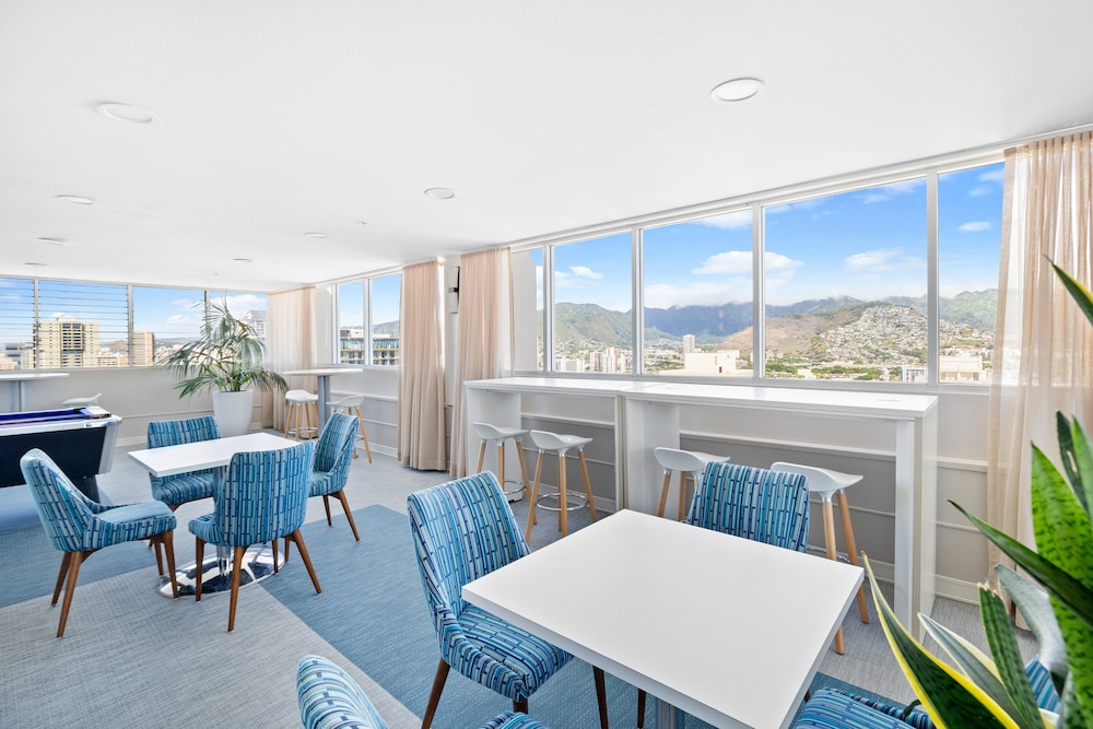 Pacific Monarch - 1 BR - Ocean & City Views