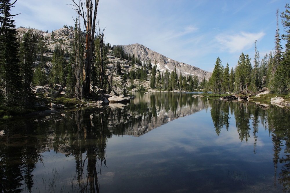 Sawtooth Lodge