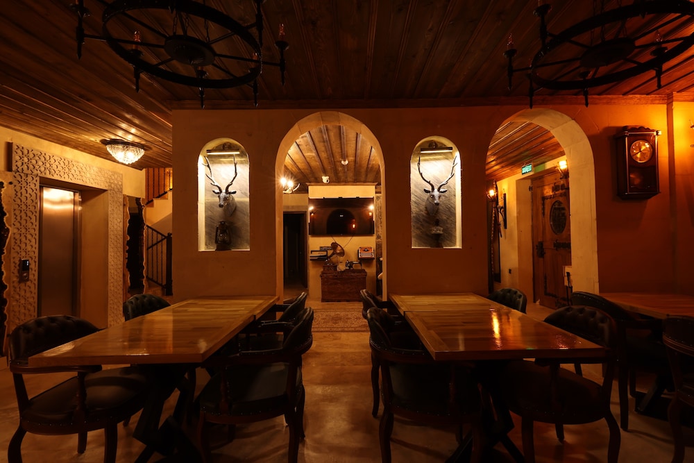 Alika Castle House