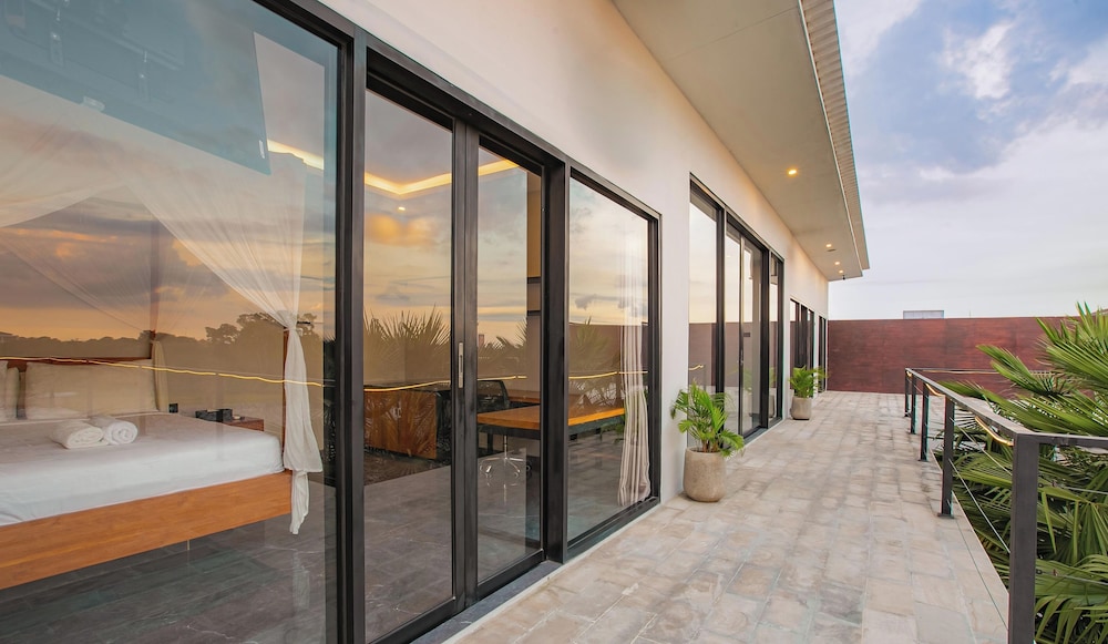 Villa MJ Modern 4BR with Pool & Rooftop