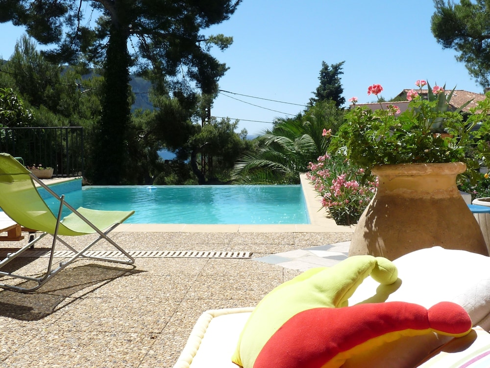CASSIS HOSTEL Les Heures Claires