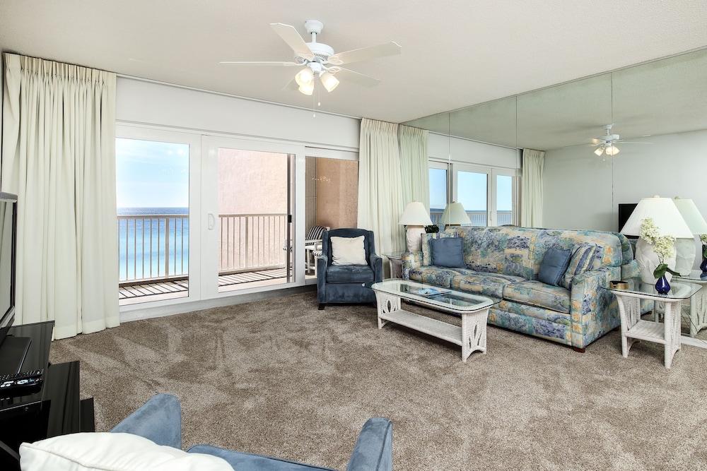 Islander 7010 by Brooks and Shorey Resorts