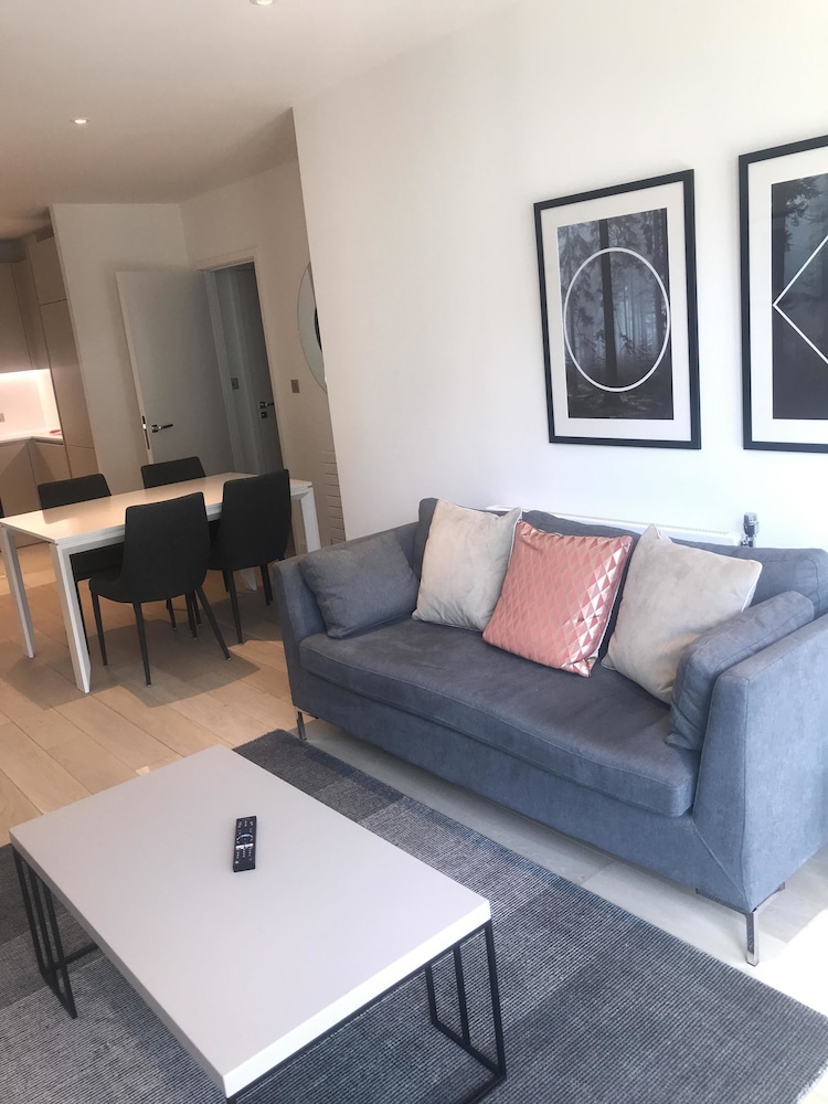 Wembley Vacations - A1 Luxury Apartments - Property Image 11