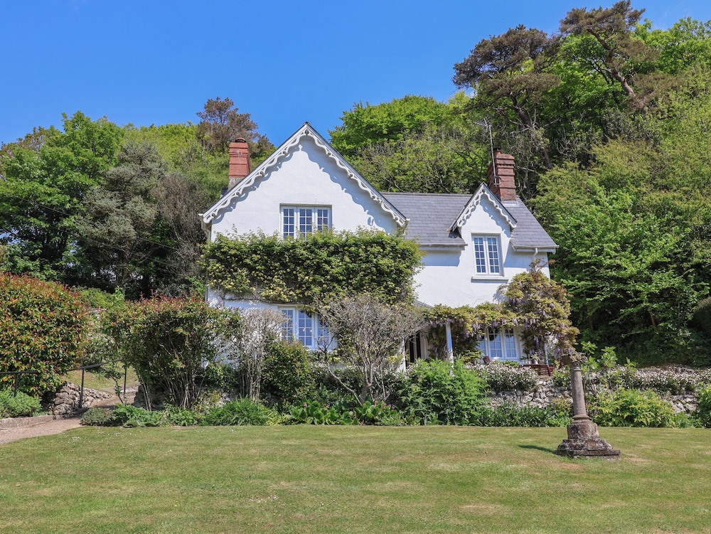 Lynch Cottage