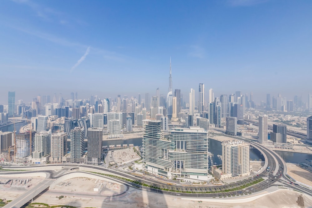 GLOBALSTAY. DAMAC Tower Paramount